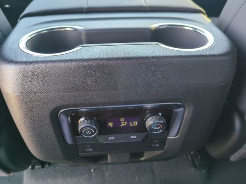 New 2026 Chevrolet Tahoe LS image 21