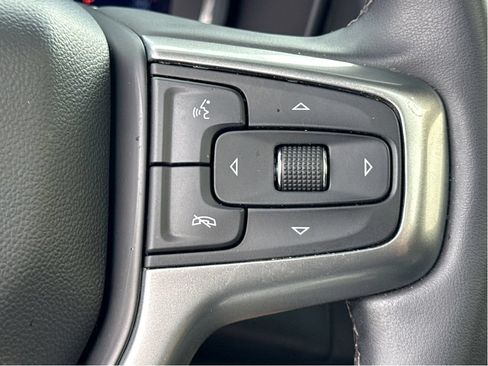 Used 2024 Chevrolet Tahoe Z71 w/ Luxury Package AWD/4WD image 17