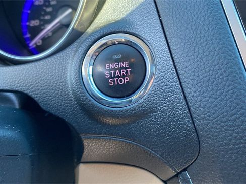 Used 2019 Subaru Outback 2.5i Limited image 29