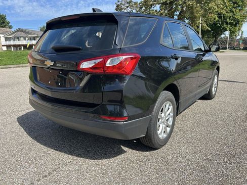 Used 2021 Chevrolet Equinox LS FWD image 5