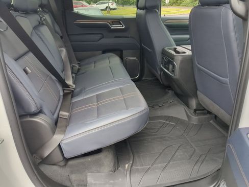 Certified 2023 Chevrolet Silverado 1500 High Country w/ Technology Package AWD/4WD image 24