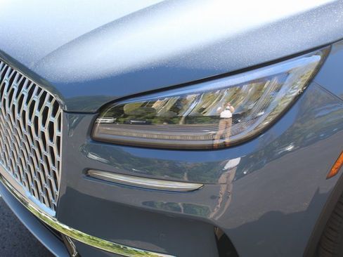 New 2026 Lincoln Corsair Premiere image 9