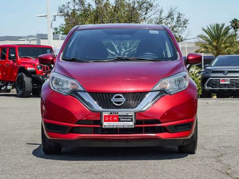 Used 2018 Nissan Versa Note SV FWD image 2