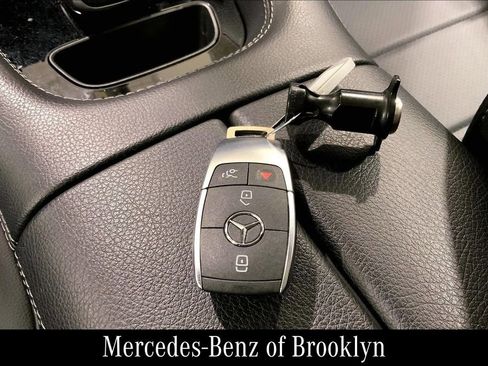 Used 2022 Mercedes-Benz GLE 450 4MATIC image 16