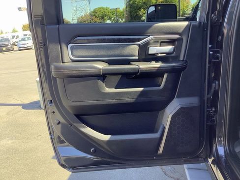 Used 2021 RAM 2500 Big Horn w/ Safety Group image 27