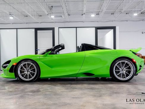 Used 2026 McLaren 750S Spider RWD image 81