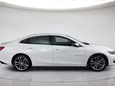 Used 2022 Chevrolet Malibu LT FWD image 6