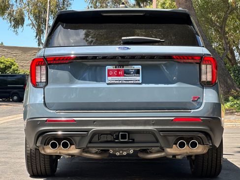 Certified 2025 Ford Explorer ST RWD image 7