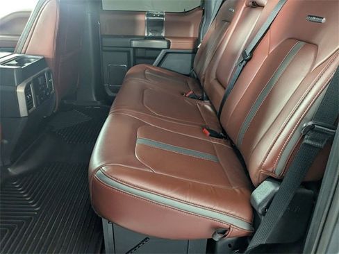 Used 2022 Ford F350 Platinum w/ FX4 Off-Road Package image 29