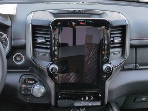 New 2026 RAM 1500 Laramie AWD/4WD image 14