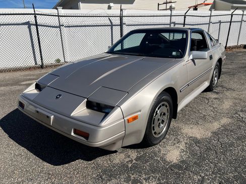 Used 1986 Nissan 300ZX image 2