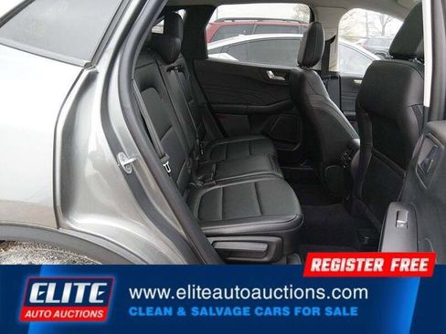 Used 2022 Ford Escape SEL w/ Technology Package AWD/4WD image 16