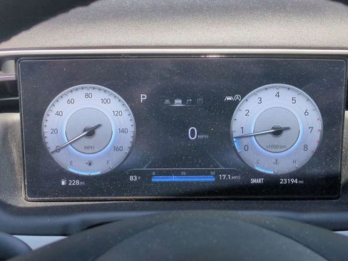 Certified 2024 Hyundai Tucson Limited AWD/4WD image 16