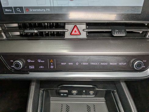 Certified 2023 Kia Sportage EX image 31