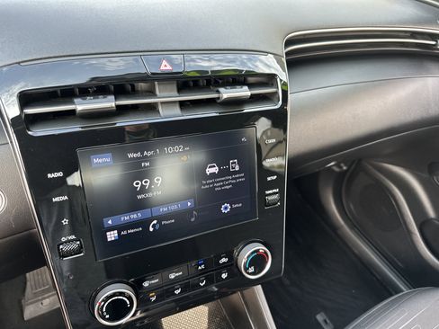 Used 2023 Hyundai Santa Cruz SEL image 17