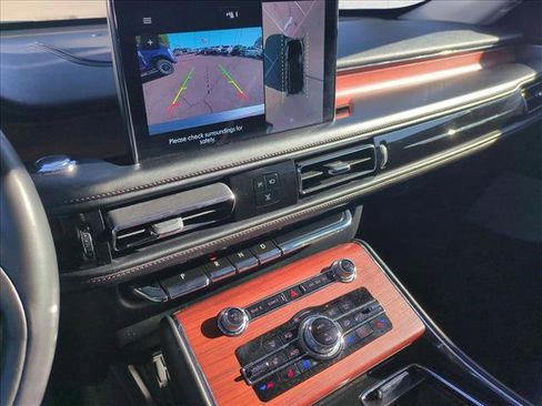 Used 2020 Lincoln Aviator Grand Touring w/ Equipment Group 302A AWD/4WD image 14