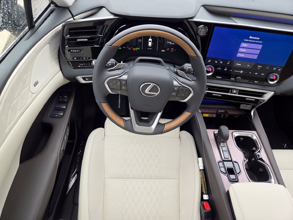 New 2026 Lexus RX 350 w/ Convenience Package AWD/4WD image 4