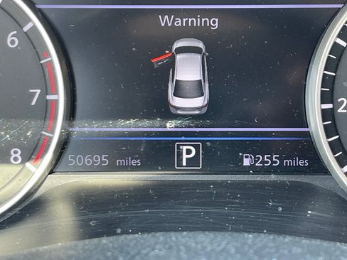 Used 2022 Nissan Sentra SR FWD image 11