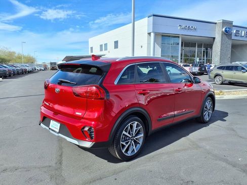 Used 2021 Kia Niro Touring image 11