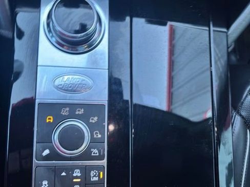 Used 2017 Land Rover Discovery HSE Luxury image 35