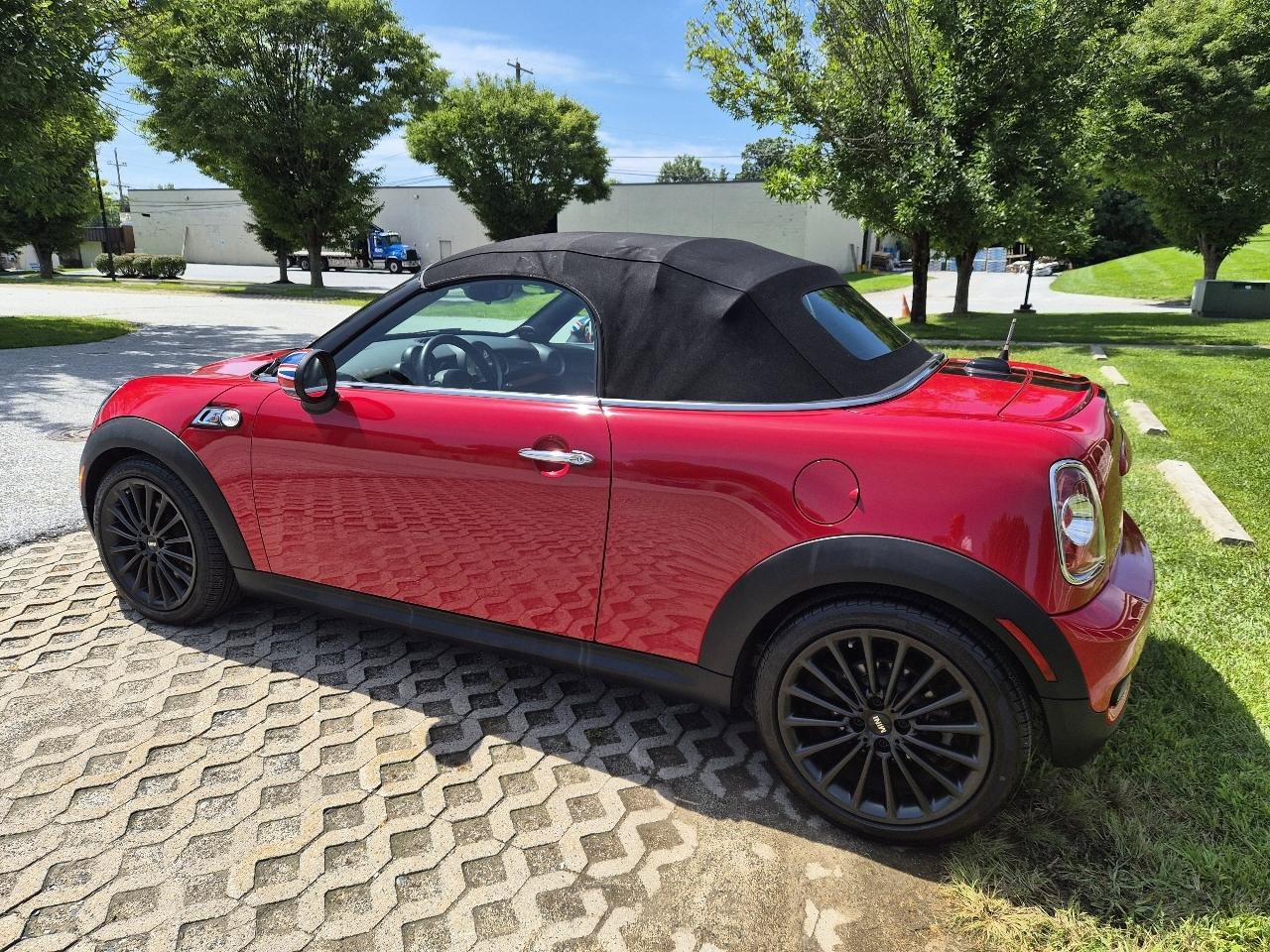 Used 2014 MINI Cooper Roadster S FWD image 5