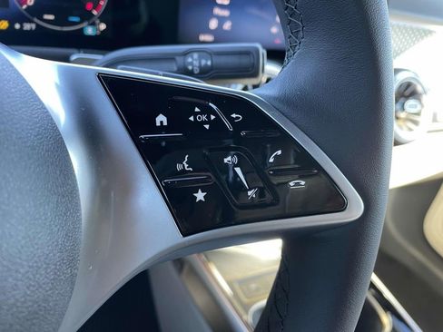 Certified 2025 Mercedes-Benz GLB 250 image 21