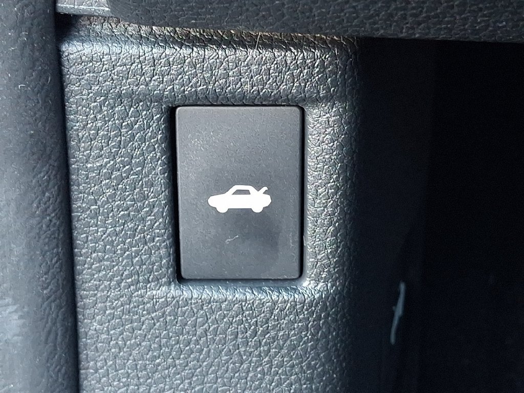 Used 2023 Honda Accord EX image 29