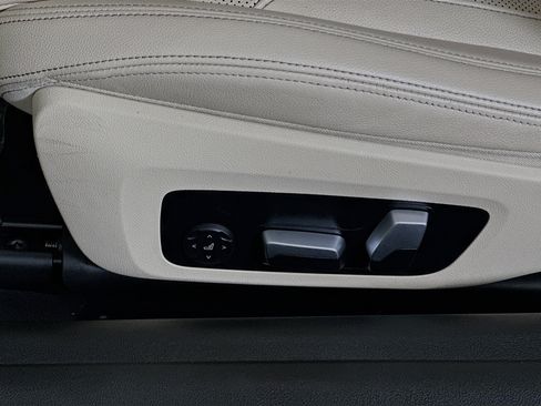 Used 2022 BMW 430i Coupe w/ Convenience Package RWD image 13