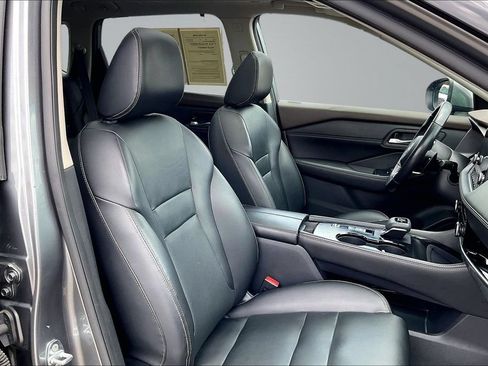 Used 2023 Nissan Rogue SL w/ SL Premium Package FWD image 7