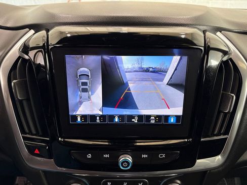 Used 2022 Chevrolet Traverse LT AWD/4WD image 39