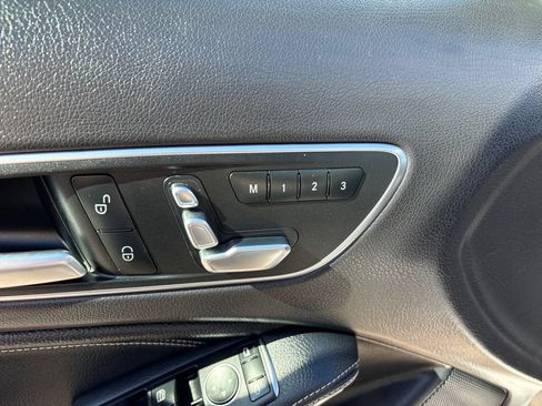 Used 2018 Mercedes-Benz GLA 250 4MATIC image 16
