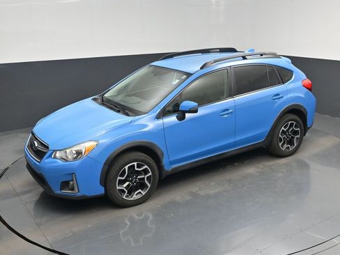 Used 2016 Subaru Crosstrek 2.0i Limited w/ Popular Package #2 image 32