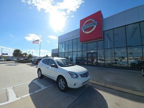 Used 2015 Nissan Rogue S w/ Convenience Package image 1