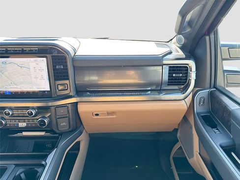 Used 2024 Ford F350 Lariat w/ Lariat Ultimate Package AWD/4WD image 23