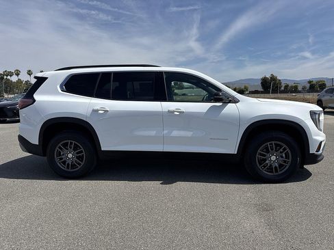 New 2026 GMC Acadia Elevation FWD image 3