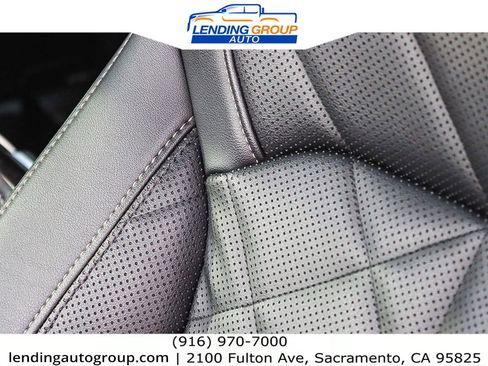 Used 2023 BMW X7 xDrive40i w/ M Sport Package image 23