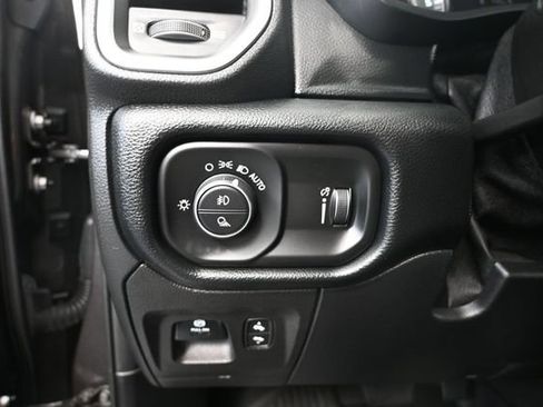 Used 2021 RAM 1500 Big Horn AWD/4WD image 35