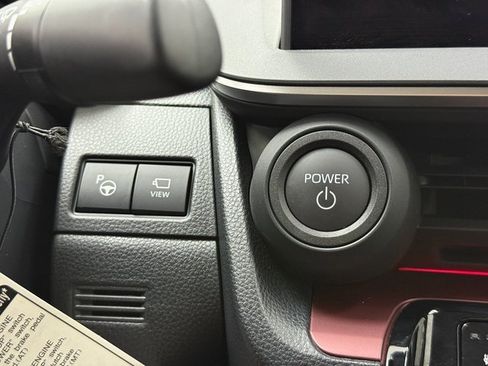 Used 2025 Toyota Prius Plug-In Hybrid w/ Limited Premium Package image 15