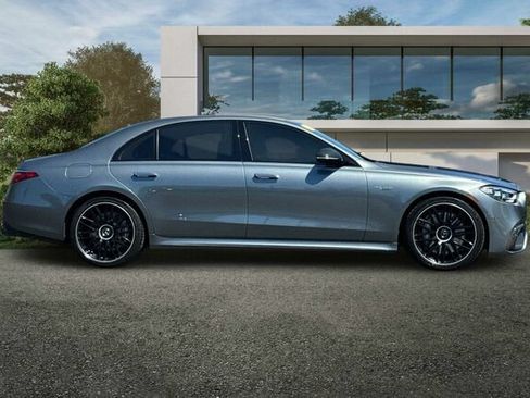 Used 2024 Mercedes-Benz S 63 AMG S image 3
