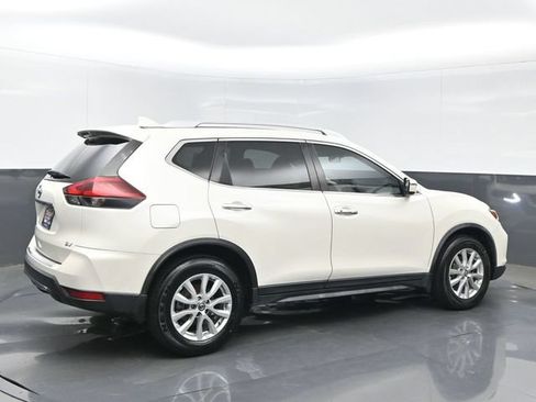 Used 2018 Nissan Rogue SV FWD image 6