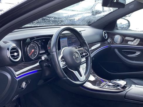 Used 2019 Mercedes-Benz E 450 4MATIC Sedan image 2