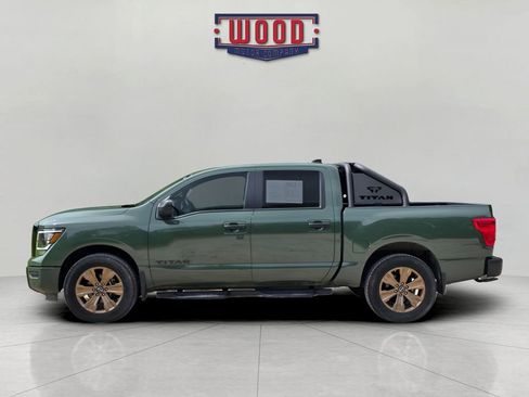 Used 2024 Nissan Titan SV w/ SV Bronze Edition Package AWD/4WD image 4
