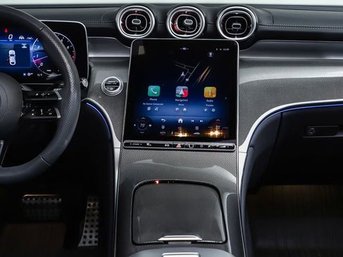 Certified 2025 Mercedes-Benz GLC 300 4MATIC image 15