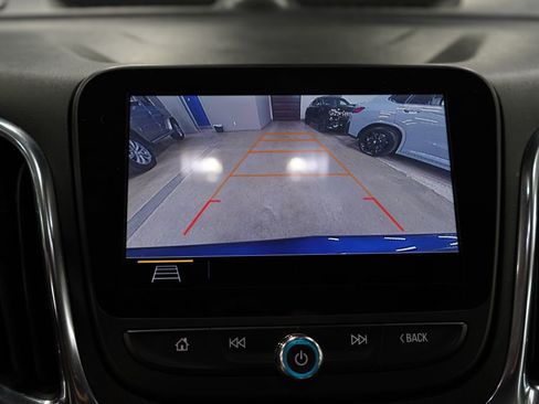 Used 2020 Chevrolet Equinox LT FWD image 32