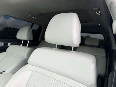 Used 2024 Hyundai Santa Fe Calligraphy AWD/4WD image 19
