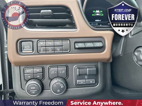 Certified 2024 Chevrolet Tahoe High Country AWD/4WD image 21