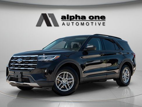 New 2026 Ford Explorer Active w/ Active Comfort Package RWD image 1