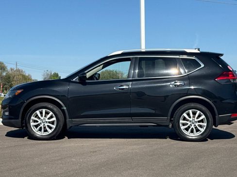 Used 2017 Nissan Rogue SV AWD/4WD image 7