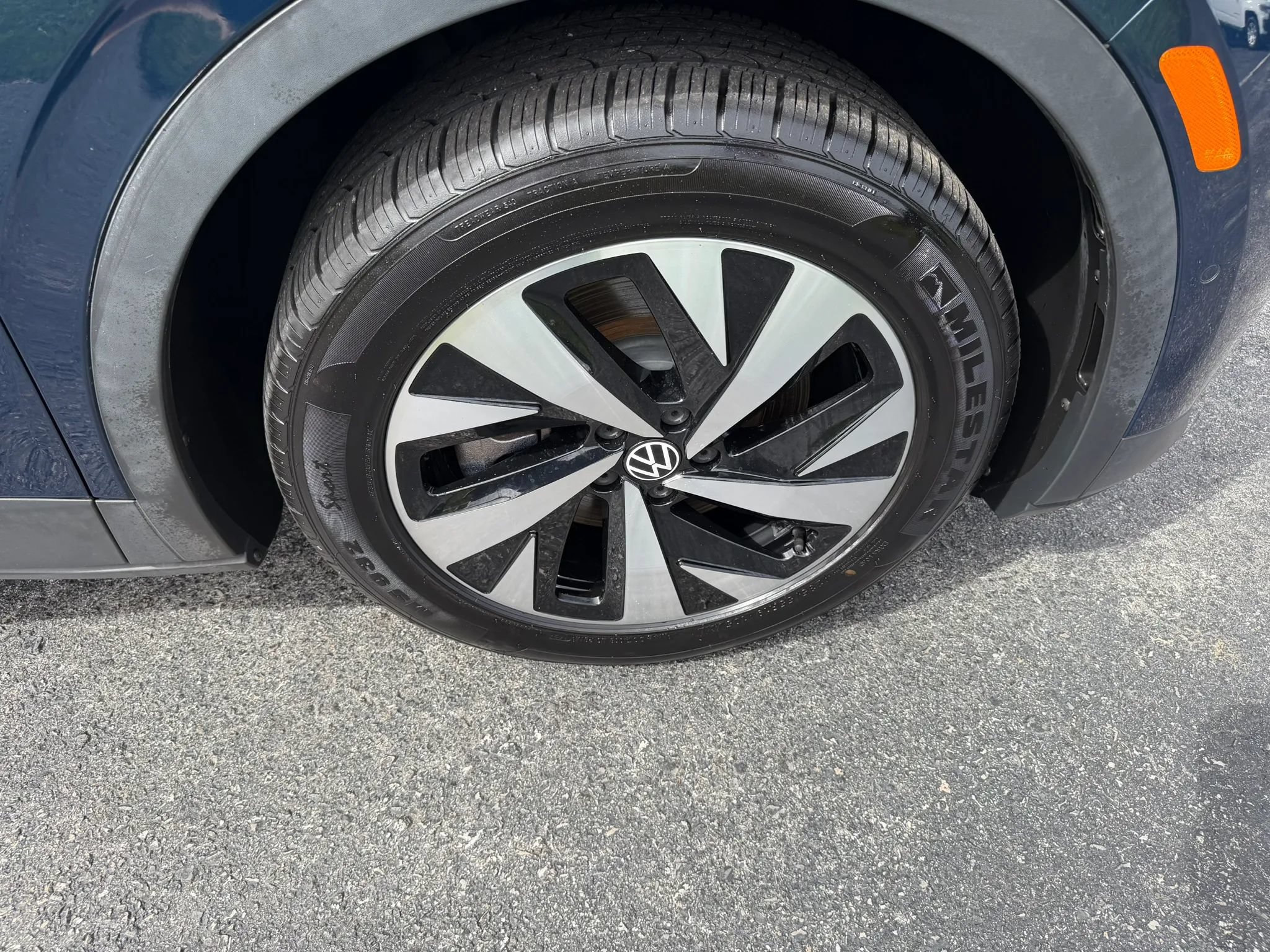 Used 2023 Volkswagen ID.4 Pro RWD image 40