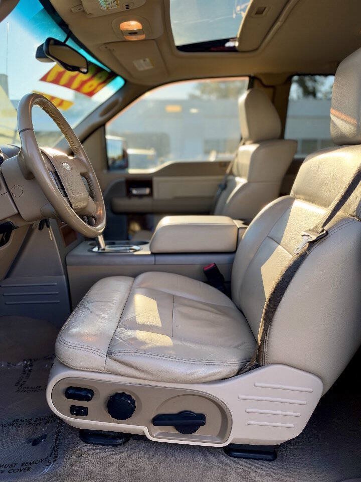 Used 2004 Ford F150 Lariat AWD/4WD image 3